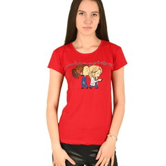Tricou cu model si decolteu la baza gatului Tricou cu model si decolteu la baza gatului