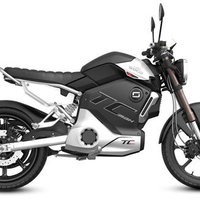 Scuter electric Super SOCO TC Max, Motor 5000W, Viteza maxima 95km/h, autonomie 110 Km, Frana CBS, Janta aluminiu (Negru)