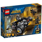 LEGO® Super Heroes Batman™ Atacul talonilor 76110