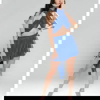 Pantaloni scurti cu fronseuri si talie inalta