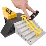 Spin Master Tech Deck X-Connect Starter Set - Pyramid Shredder Ramp Set, Toy Vehicle (with a Fingerboard), Spinmaster