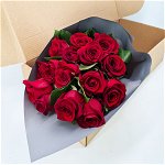 Buchet de 15 trandafiri rosii in cutie, Floria
