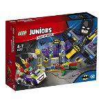 Atacul lui Joker in Batcave (10753), LEGO