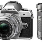 Aparat Foto Mirrorless Olympus E-M10 MARK III + Kit Double Zoom Obiectiv EZ-M1442 II R + Obiectiv EZ-M4015 R, 16.1 MP, Filmare 4K, WI-FI (Argintiu)
