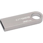Kingston 32GB USB 2.0 DataTraveler SE9 (Metal casing)