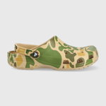 Crocs papuci Classic Printed Camo Clog bărbați, culoarea verde 206454, Crocs
