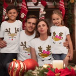 Set de tricouri personalizate Family mama, tata  si copii cu tematica de Craciun, Happy Rudolf