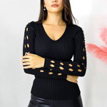 Bluza casual Darina, model decupat cu perle artizanale, Negru, Marime S/M, FashionForYou