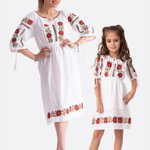 Set rochii mama fiica cu model traditional alb cu flori rosii, 