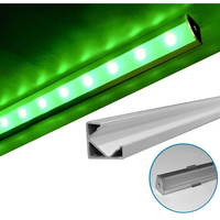 Profil Aluminiu 90° PT pentru banda LED profil din aluminiu aparent la 90° - L:1m W:18x18mm, KVD