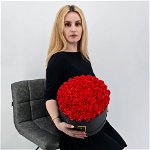 Set cadou , Trandafiri sapun , cutie neagra cu flori rosi!, Magazin Traditional