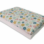 Set cearceafuri "Floricele jucause" patut bebelus 60x120 cm, cu elastic din bumbac