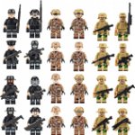 Set de 24 figurine si 16 arme pentru joc militar Fantsccy, plastic, negru/kaki/verde, 4,5 x 2, 5 cm, 