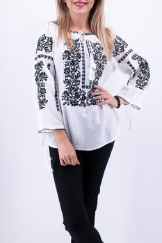 Ie Traditionala Josefina 5, Magazin Traditional