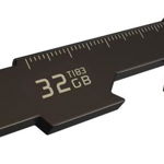 Memorie externa Team Group T183 32GB USB 3.0, negru, design multifunctional