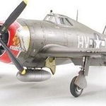 Tamiya Model plastic P-47D Thunderbolt Razorback din romana Categoria de produse pentru pasionati de avioane ceremoniale de la Tamiya continua sa se extinda cu lansarea acestui model plastic P-47D Thunderbolt Razorback. Acest kit este un must-have p, Tamiya