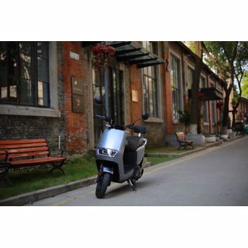 Scuter electric ECOOTER ET2, APP + GPS, Viteza maxima 45Km/h, autonomie 70-80km, motor 2000W, acumulator PANASONIC (Negru)