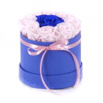 Aranjament floral Special One, cutie rotunda cu funda si trandafiri de sapun, FashionForYou