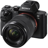 Sony A7II Kit 28-70 F/3.5-5.6 OSS + 3 ani garantie