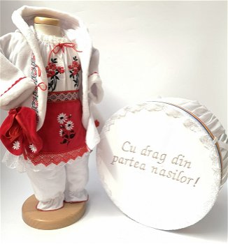 Set Traditional Botez Fetita - Costumas + Cutie trusou, Magazin Traditional