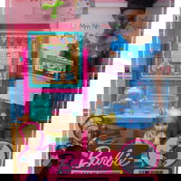 Papusa -  Barbie - Set mobilier cu profesoara bruneta  | Mattel, Mattel