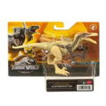 Jurassic World Dino Trackers Danger Pack. Dinozaur Austroraptor, 