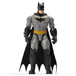 Figurina Batman 10 cm cu costum gri si accesorii