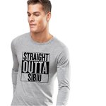 Bluza barbati gri cu text negru - Straight Outta Sibiu, S
