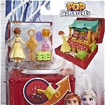 Hasbro Disney Frozen Frozen 2 Set valiza Pop Up Arendelle Marketplace + Mini păpușă Anna (E7080), Hasbro