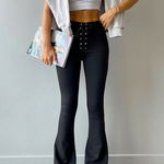 Pantaloni evazati Raul, cu stretch, vatuiti si inchidere tip corset, Negru, FashionForYou