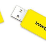 Memorie USB 2.0 capacitate 8 Gb Integral Neon cu capac galbena