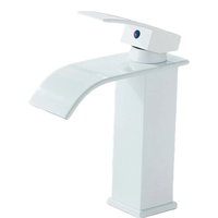 Baterie Chiuveta Lavoar Baie BisDesign , Pipa Tip Cascada, Stil Patrat, Finisaj Alb Mat, Dimensiune 19 cm, BisDesign