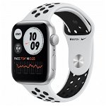 Apple Watch Nike SE, GPS, Carcasa Silver Aluminium 40mm, Pure Platinum/Black Nike Sport Band