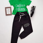 Compleu dama casual COMBO din pantaloni lungi negri puf + tricou verde Coffee Queen