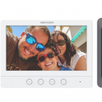 Kit videointerfon Hikvision DS-KIS202T, montaj pe 4 fire, Hikvision