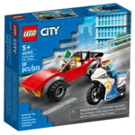 Set de construit LEGO® City, Urmarire pe motocicleta, 59 piese, LEGO