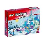 LEGO Juniors Anna si Elsa la Locul de Joaca 10736