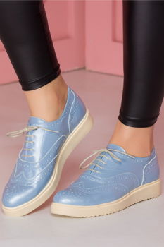 Pantofi sport porosi albastri cu siret