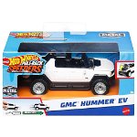 Masinuta Hot Wheels Pull-Back Speeders - GMC Hummer EV, scara 1:43