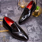 Pantofi Loafers de bărbați din piele naturala, Negru lăcuit - P1542, 