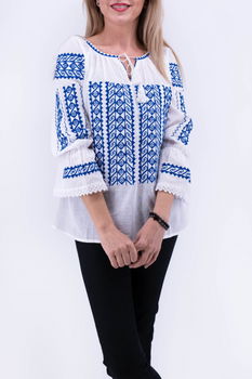 Ie Traditionala Gia 12, Magazin Traditional