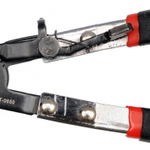 Cleste pentru montat sigurante la furtunuri auto Yato YT-0650