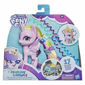 Hasbro - Figurina Printesa Cadance , My Little Pony , Cu accesorii pentru par