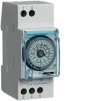 Programator electromecanic zilnic 1 canal, 16A, 2M, cu autonomie, Hager