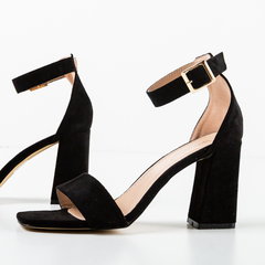 Sandale Kitu Negre, Botinelli