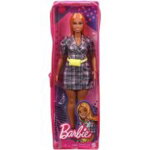 Papusa Barbie cu rochie tip blazer roz in carouri, Barbie, 