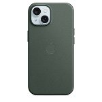 FineWoven with MagSafe for iPhone 15 - evergreen, Apple