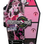 Mattel Monster High: Secretele unor prieteni teribil de buni, papusa Monster High Draculaura HNF73