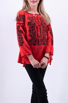 Ie Traditionala Josefina 6, Magazin Traditional