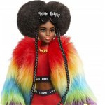 Papusa Barbie Extra, par negru afro, haina pufoasa, accesorii premium si catel pudel, 30cm, 3 ani+, Mattel